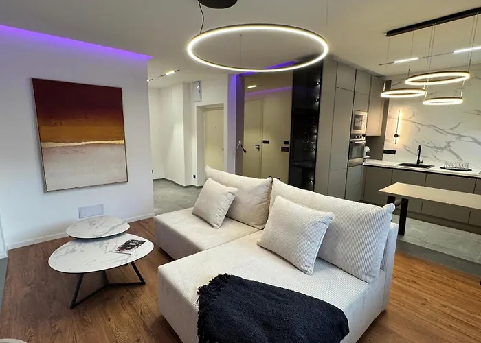 Moderni Hi-Tech Apartman V Centru Pardubic - Wi-Fi, Netflix, Projektor
