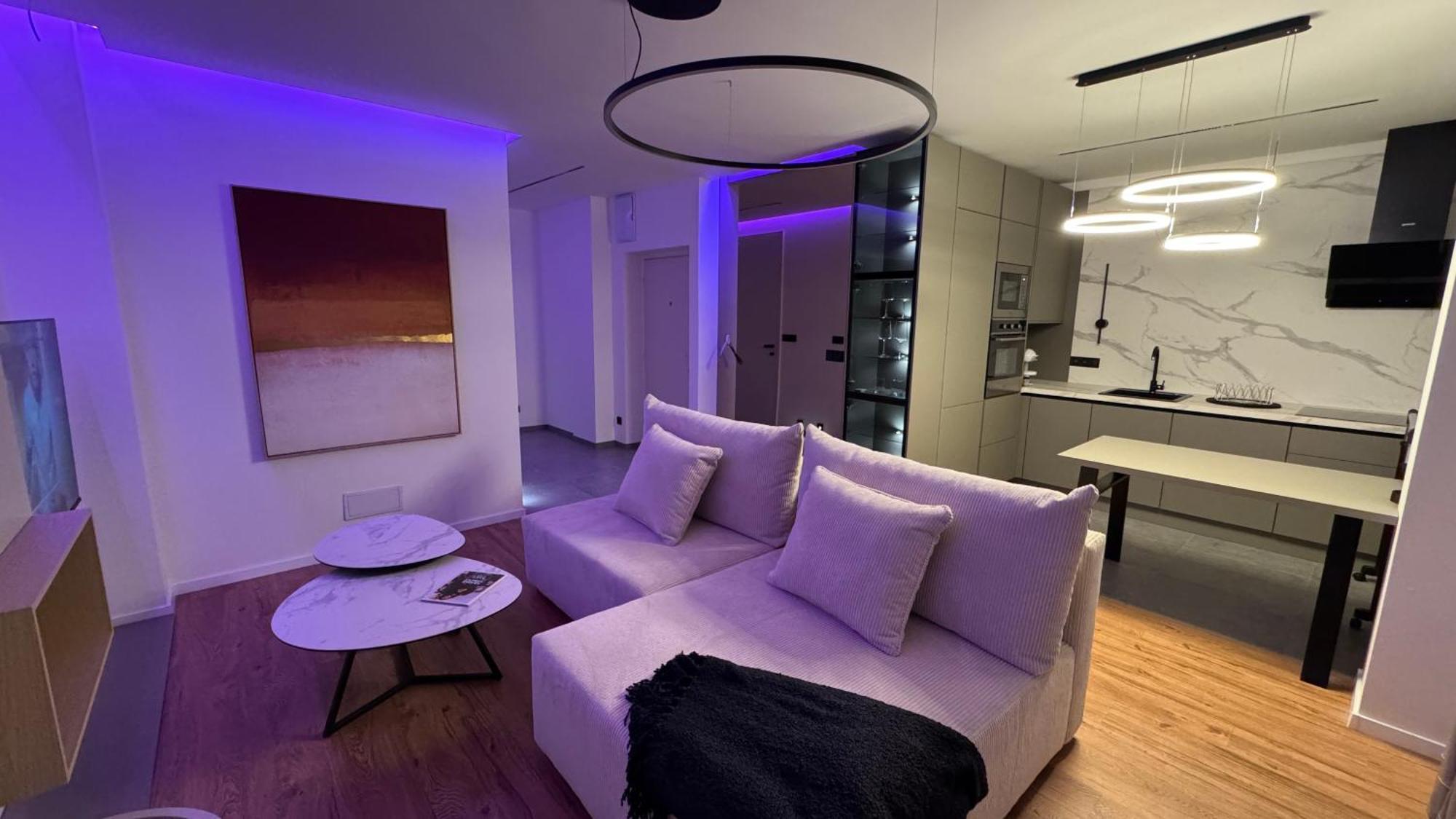 Apartmán Moderni Hi-tech V Centru Pardubic - Wi-fi, Netflix, Projektor *