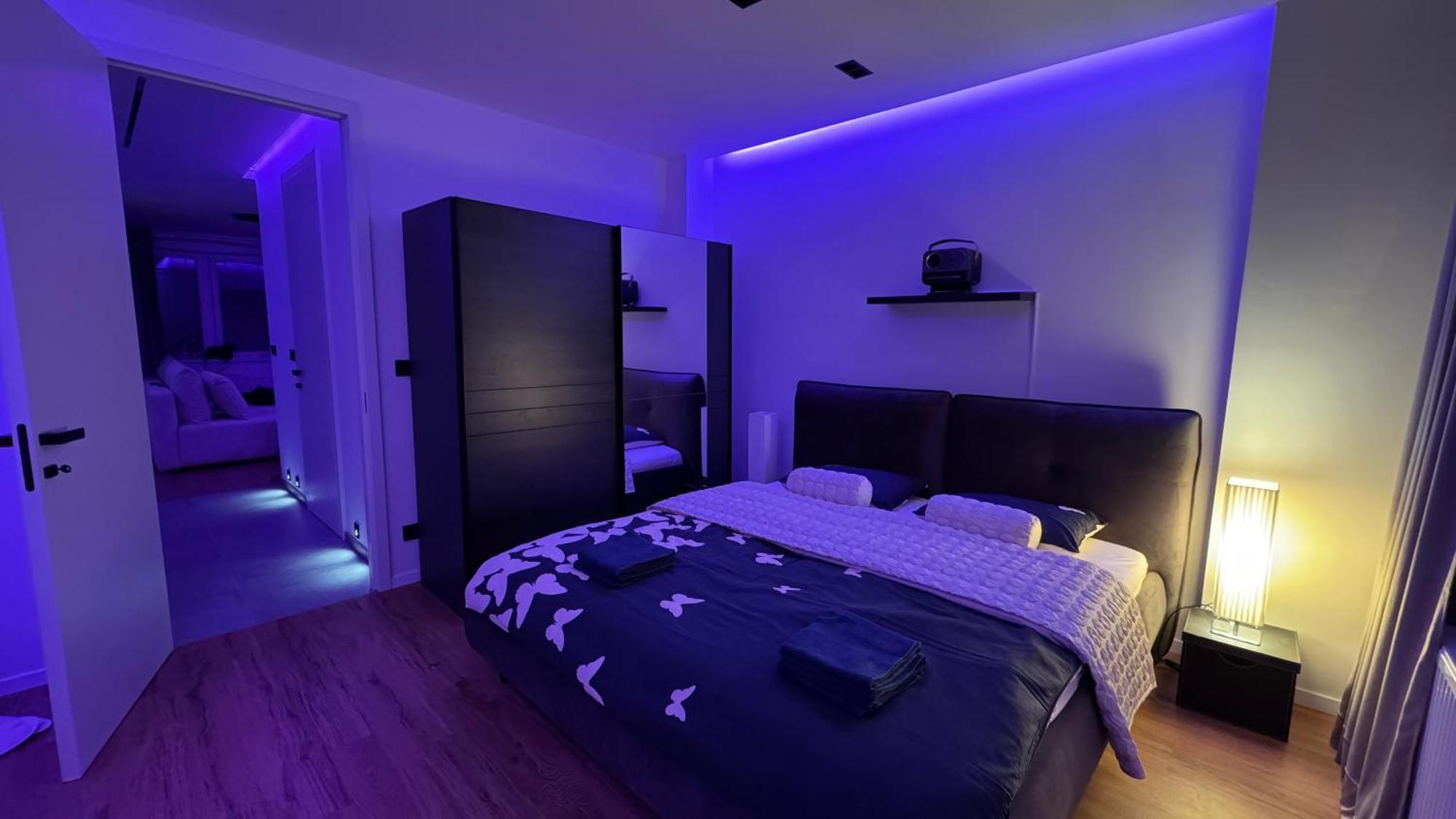 Moderni Hi-tech V Centru Pardubic - Wi-fi, Netflix, Projektor Apartmán