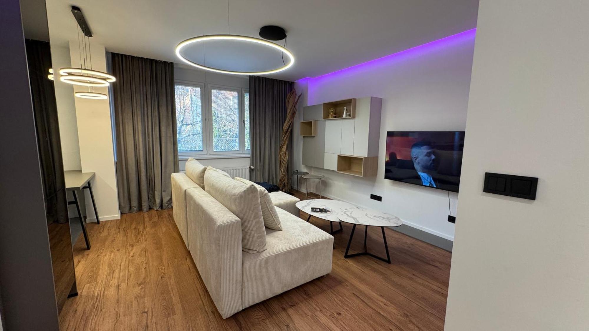 Moderni Hi-tech V Centru Pardubic - Wi-fi, Netflix, Projektor